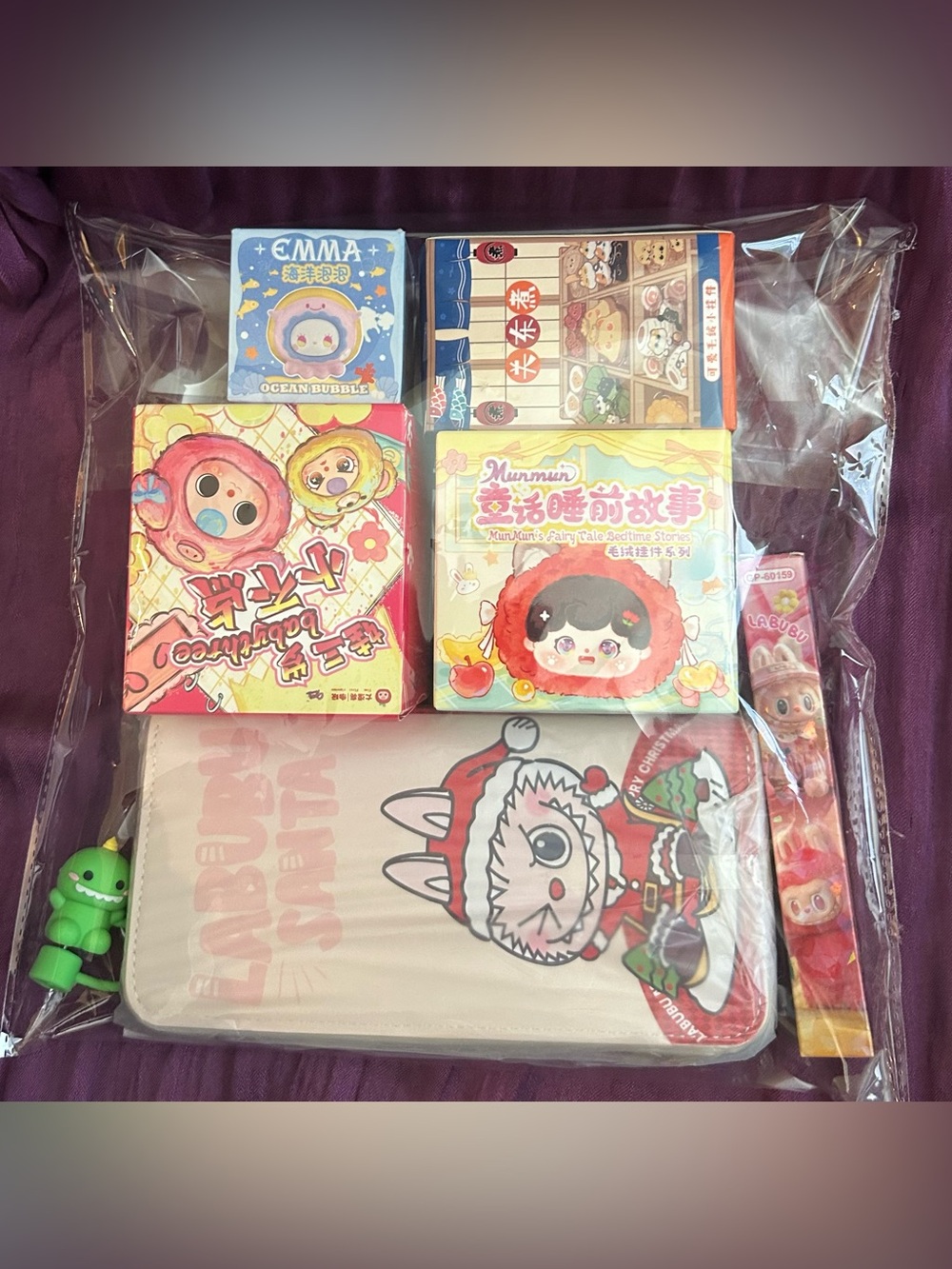 Baby Three Munmun Collectible Bundle - Wallet Pen Straw Topper Emma Ocean Bubble - Picture 5 of 5
